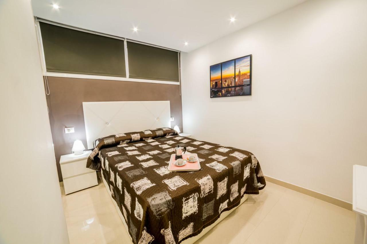 Un Dormitorio En Playa De Las Americas Costa Adeje  Exteriér fotografie
